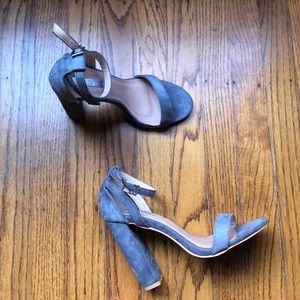 ❌SOLD❌ NWT Lost Ink grey suede open toe, block heels.